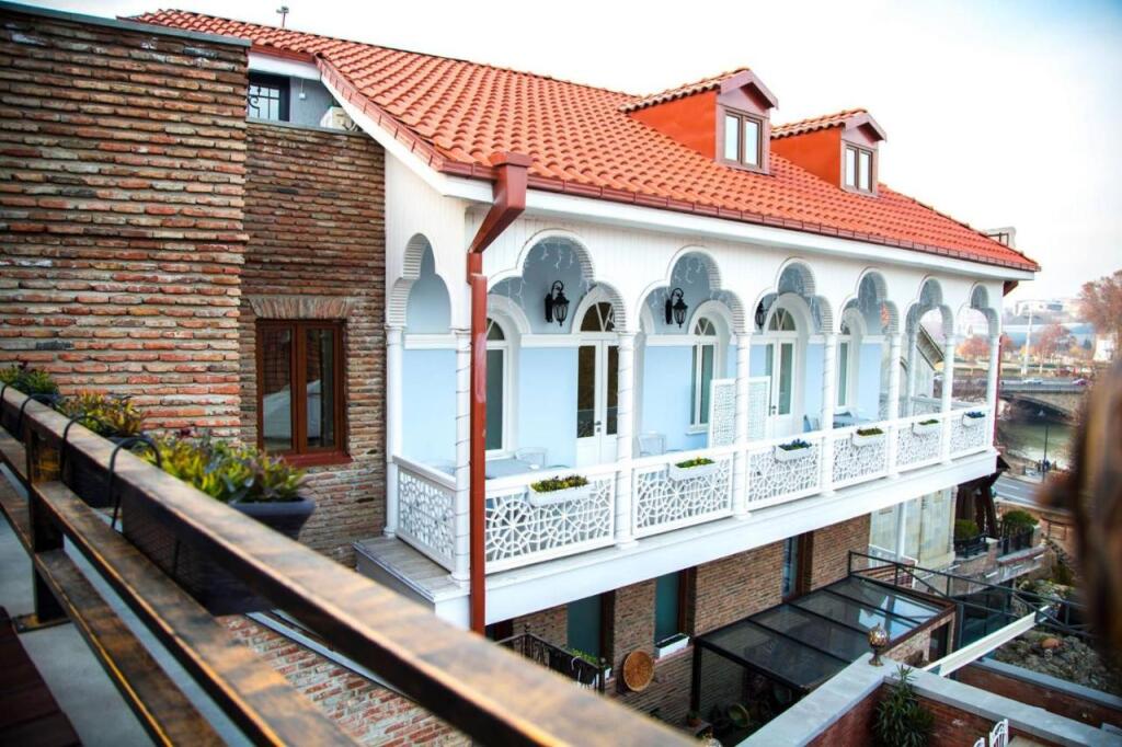 Тбилиси: Aivani Hotel