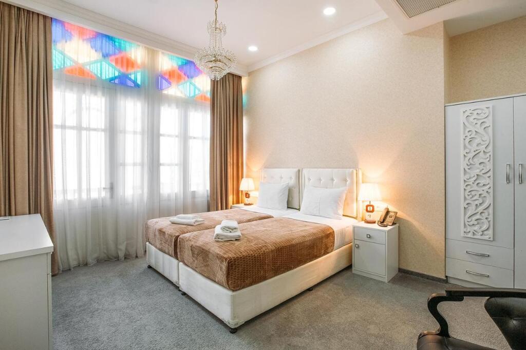 Тбилиси: Aivani Hotel