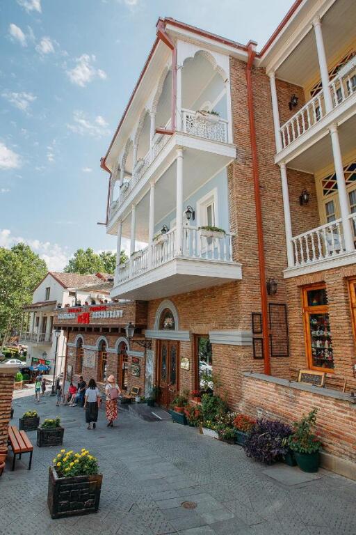 Тбилиси: Aivani Hotel