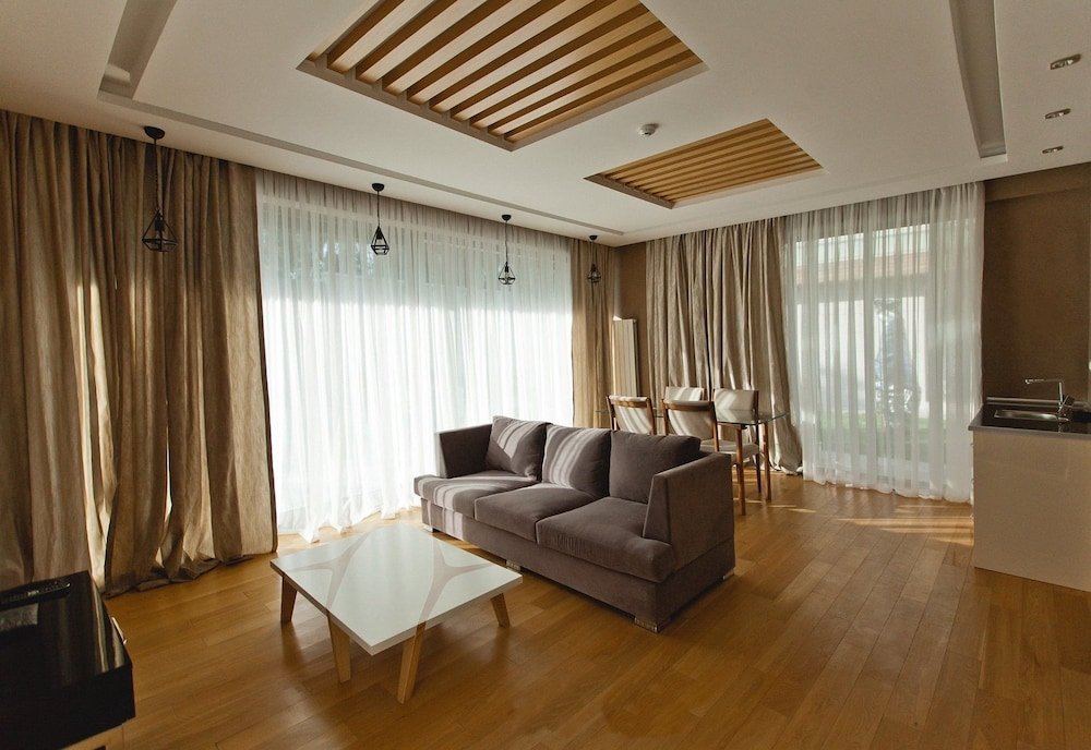 Баку: Shani Hotel  Villas