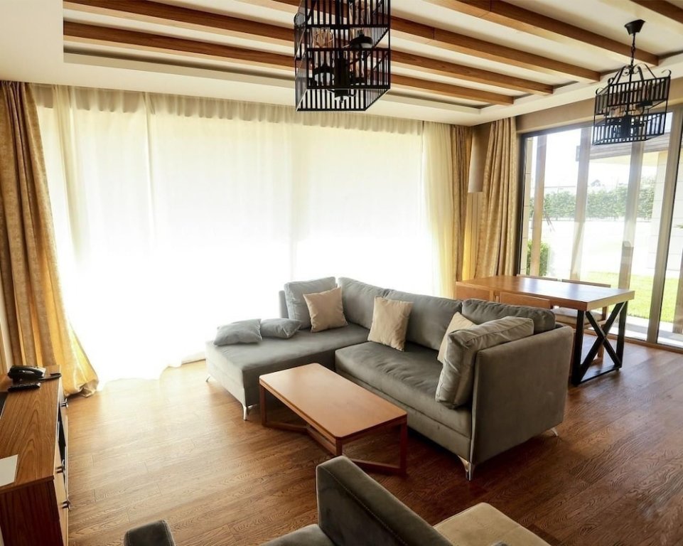 Баку: Shani Hotel  Villas