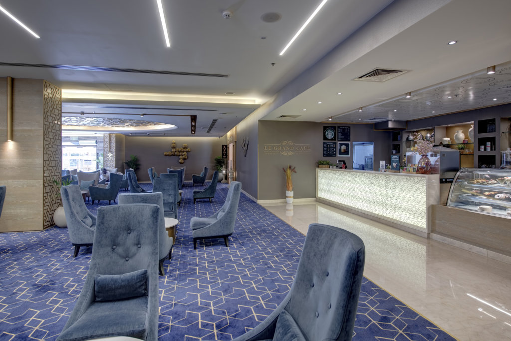 Дубай: Отель Two Seasons Hotel & Apartments