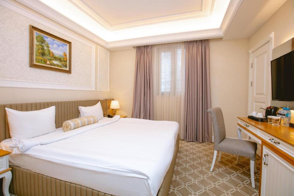 Баку: Theatrum Hotel Baku