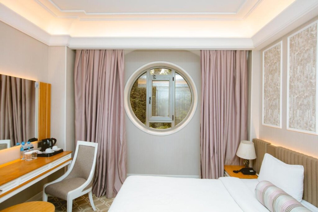 Баку: Theatrum Hotel Baku