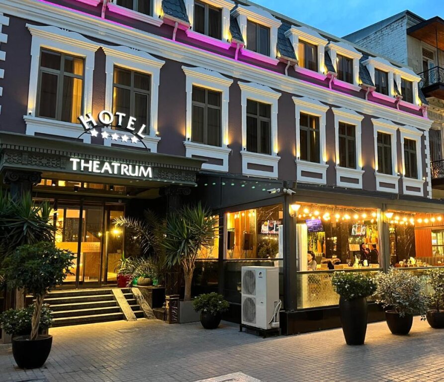 Баку: Theatrum Hotel Baku