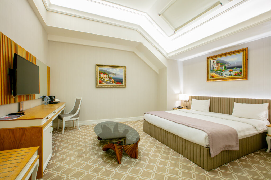 Баку: Theatrum Hotel Baku