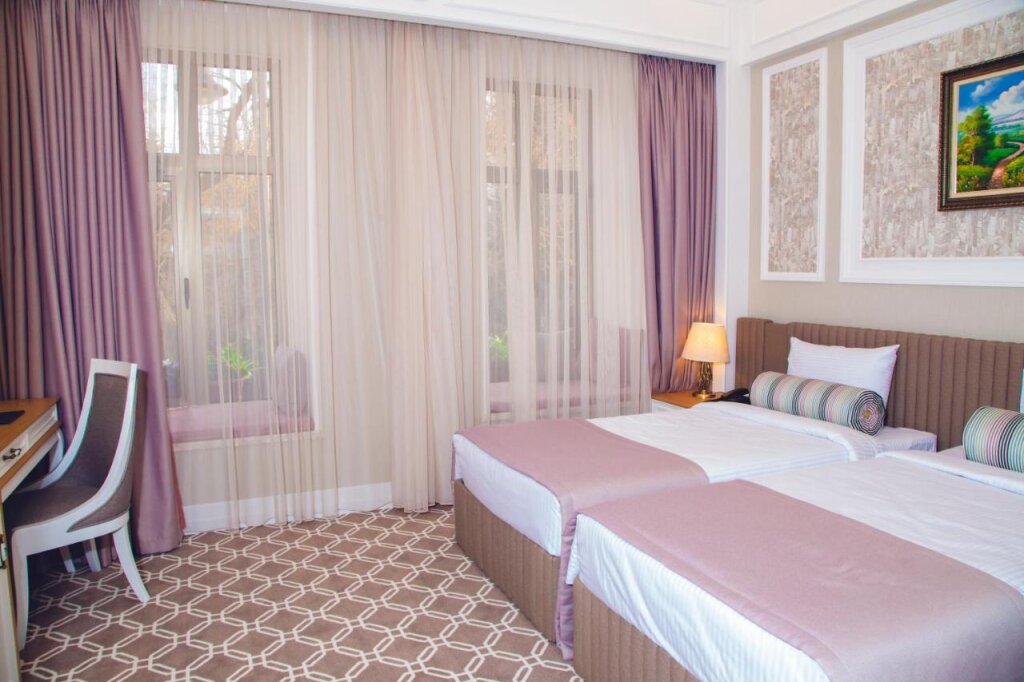 Баку: Theatrum Hotel Baku