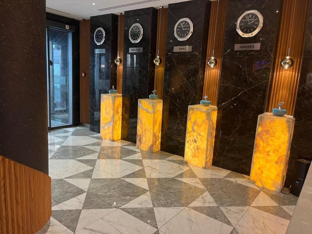 Баку: Theatrum Hotel Baku