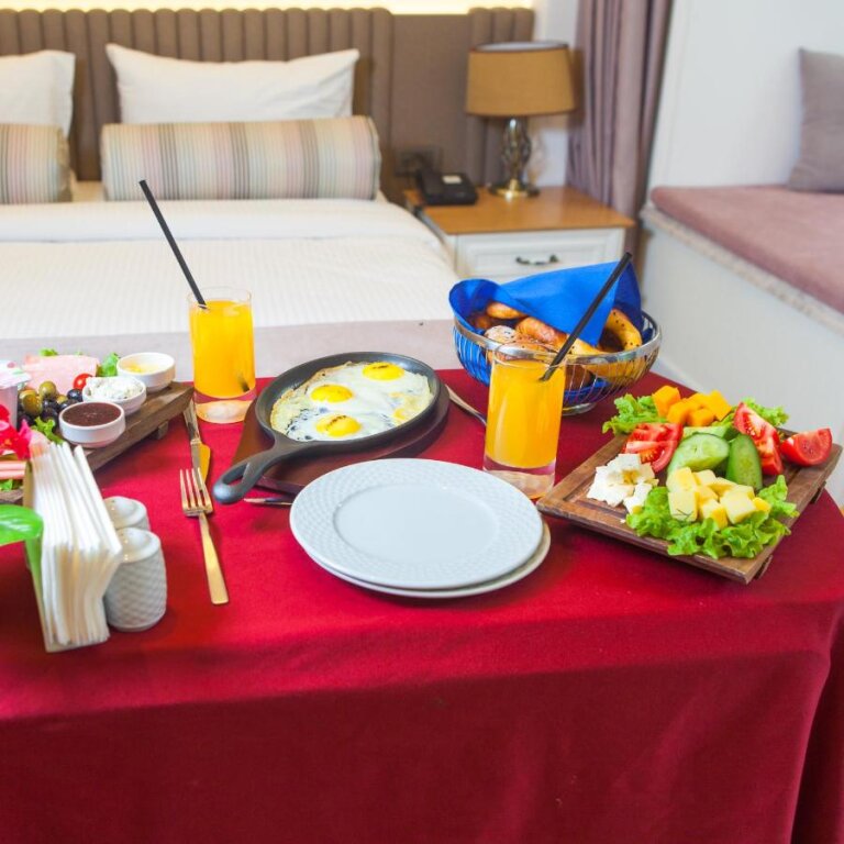 Баку: Theatrum Hotel Baku