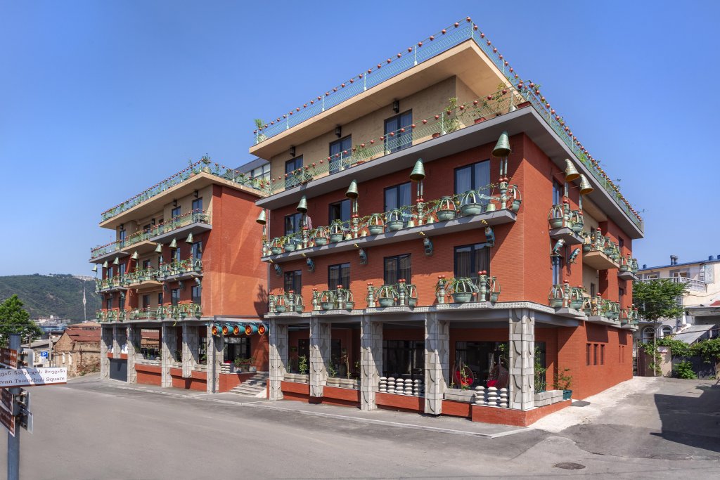 Тбилиси: Brim Hotel