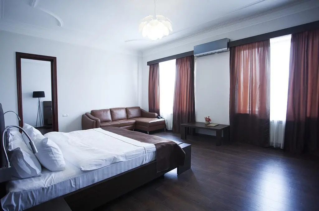 Тбилиси: Fortune Palace Hotel