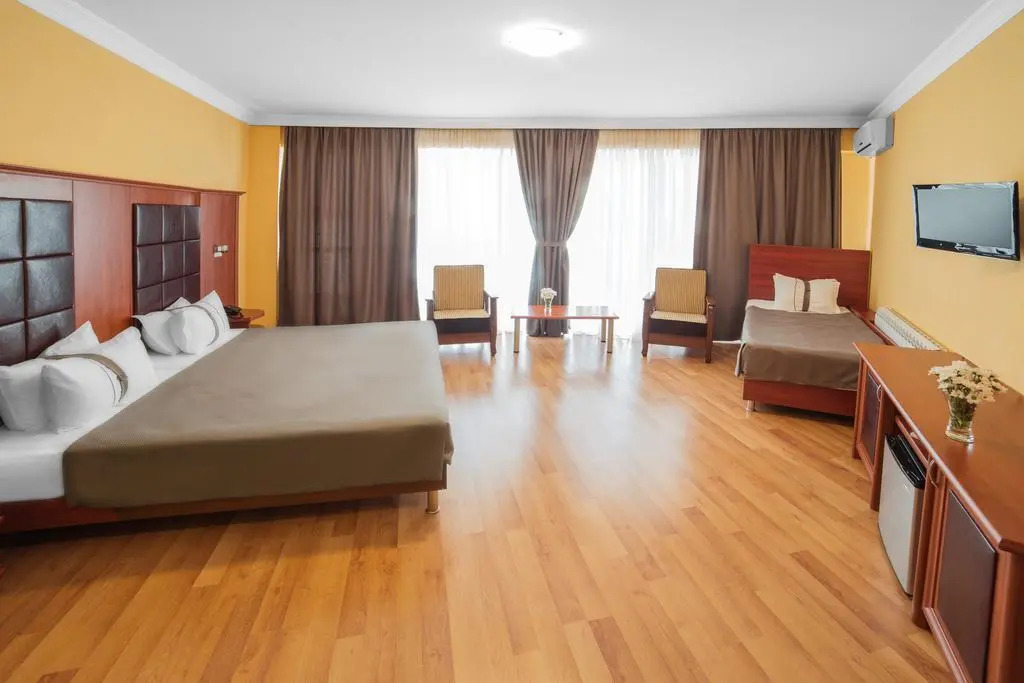 Тбилиси: Fortune Palace Hotel
