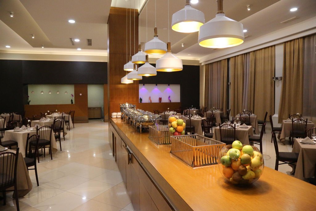 Тбилиси: Fortune Palace Hotel