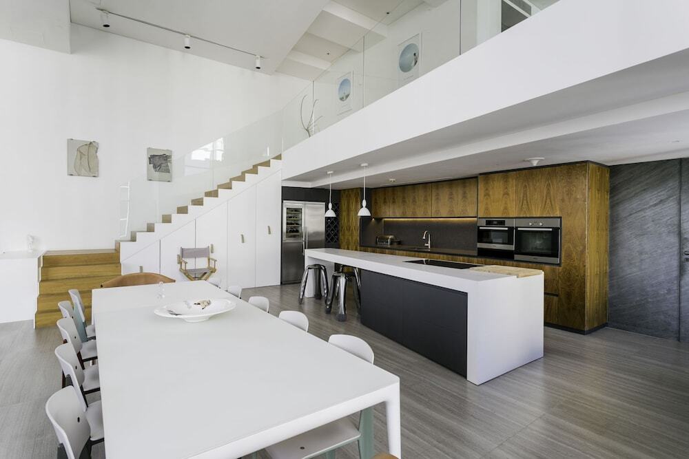 Дубай: Deluxe Holiday Homes - East Heights 1