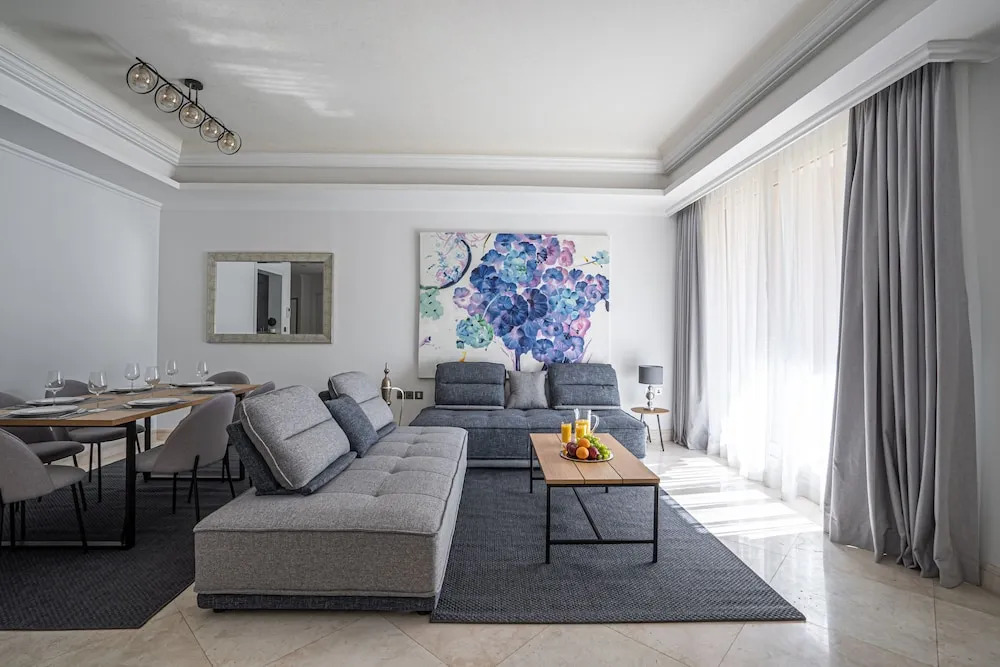 Дубай: HiGuests - Grandeur Residences