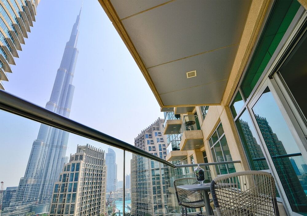 Дубай: Lofts Towers Ease by Emaar