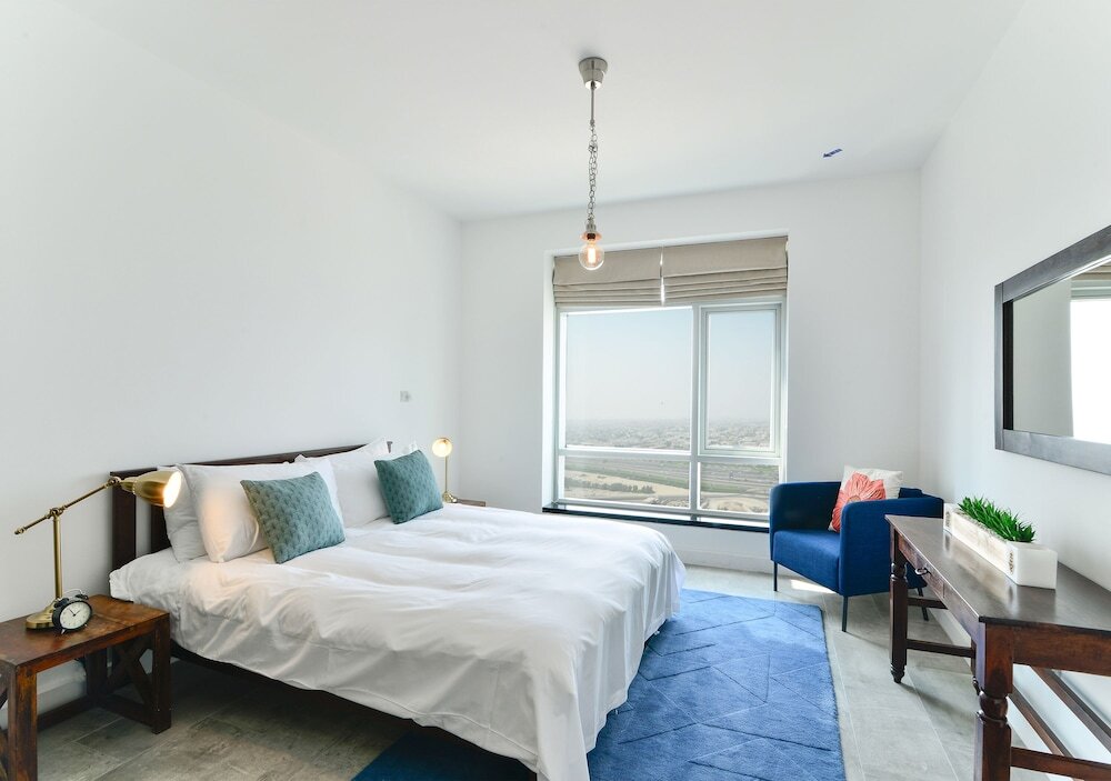 Дубай: Lofts Towers Ease by Emaar