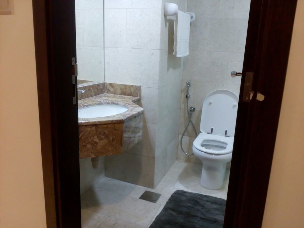 Дубай: One Perfect Stay - Studio at Safeer
