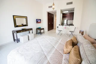 Дубай: One Perfect Stay - Discovery Gardens