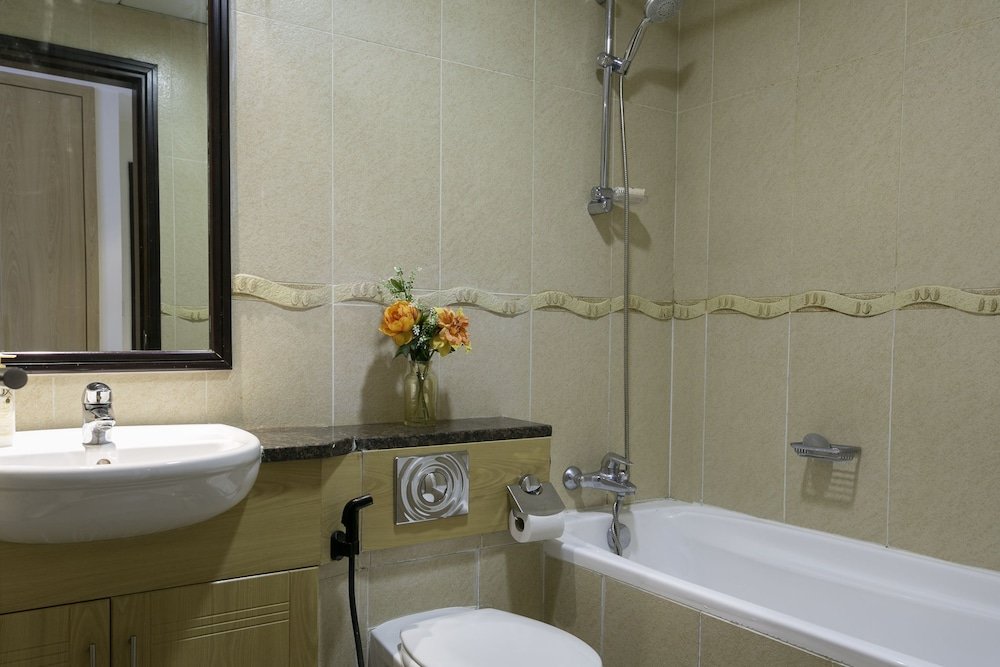 Дубай: One Perfect Stay - Goldcrest Views 1