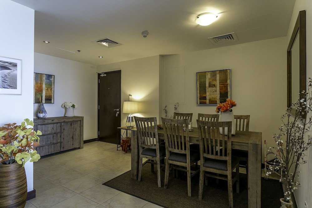 Дубай: One Perfect Stay - Goldcrest Views 1