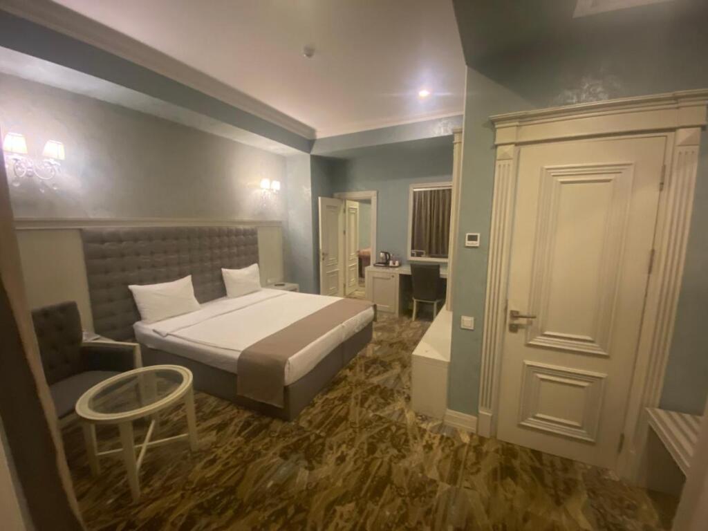 Баку: Отель Emerald Suite
