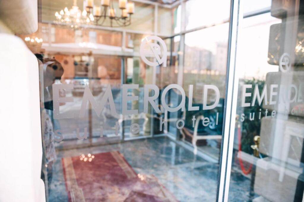 Баку: Отель Emerald Suite