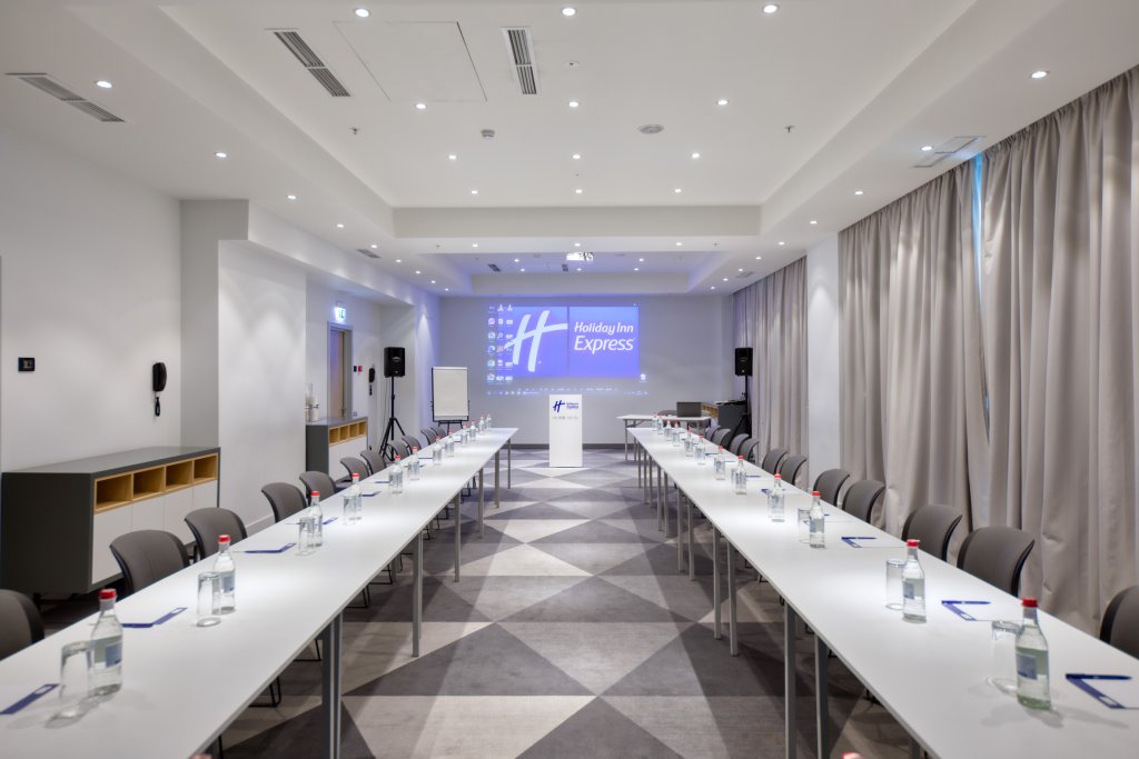 Ереван: Holiday Inn Express Yerevan, an IHG hotel