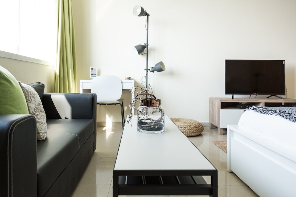 Дубай: HiGuests Vacation Homes - Lake City