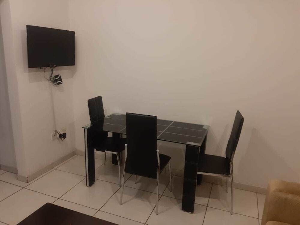 Шарджа: Al Bishr Hotel Apartments