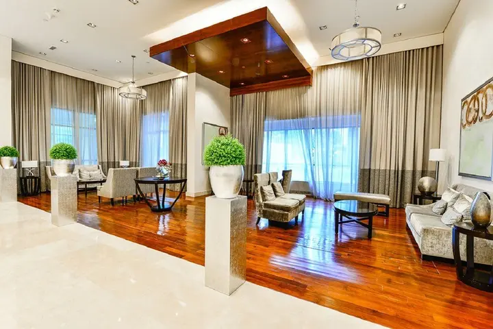 Дубай: Metropolis - Ease by Emaar