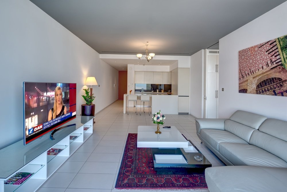 Дубай: J5 Holiday Homes 1 BR Apartment