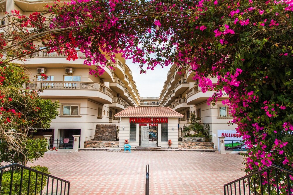 Хургада: Nour Plaza Hurghada