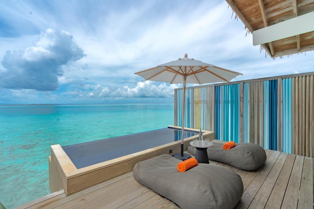 Южный Мале Атол: Курортный отель Resort Hard Rock Hotel Maldives