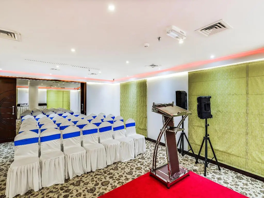 Шарджа: Ruwi Hotel Apartments