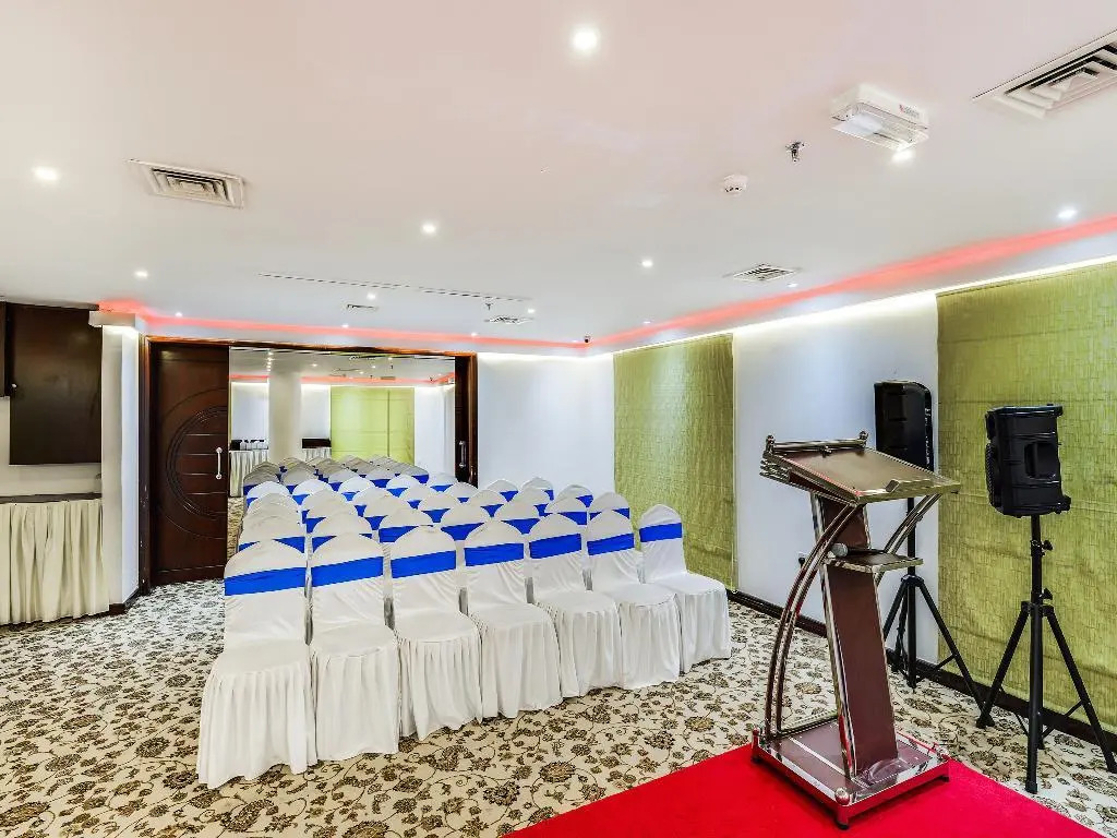 Шарджа: Ruwi Hotel Apartments
