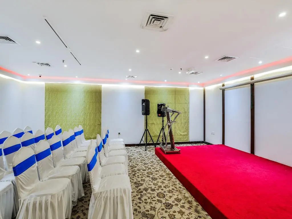 Шарджа: Ruwi Hotel Apartments