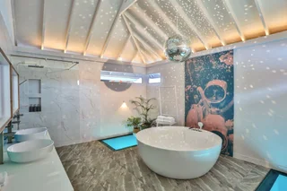 Раа Атолл: The Standard, Huruvalhi Maldives