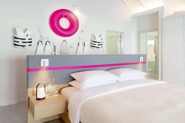 Раа Атолл: The Standard, Huruvalhi Maldives
