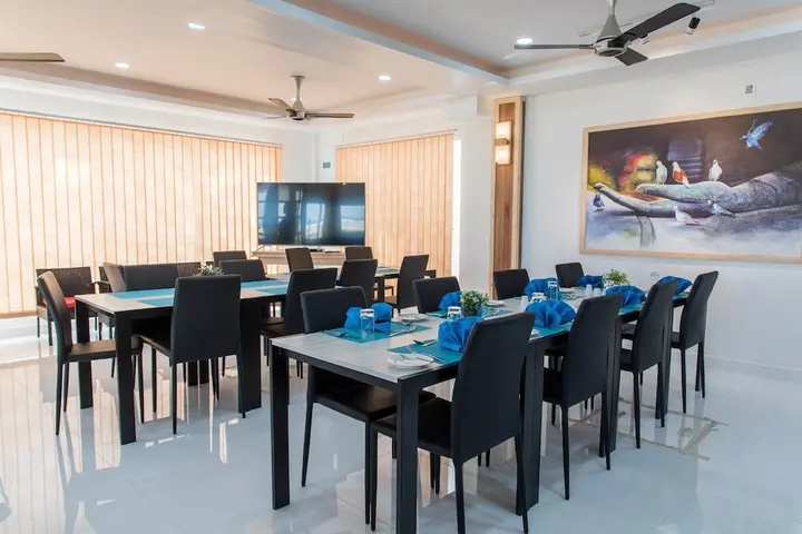 Тулусду: Reef Edge Thulusdhoo