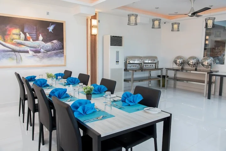 Тулусду: Reef Edge Thulusdhoo