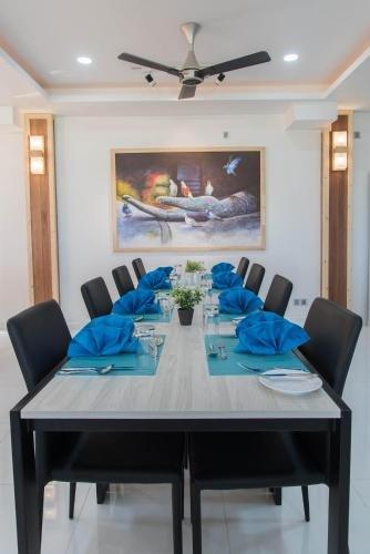 Тулусду: Reef Edge Thulusdhoo