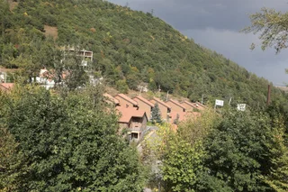 Цахкадзор: Teghenis Rest House