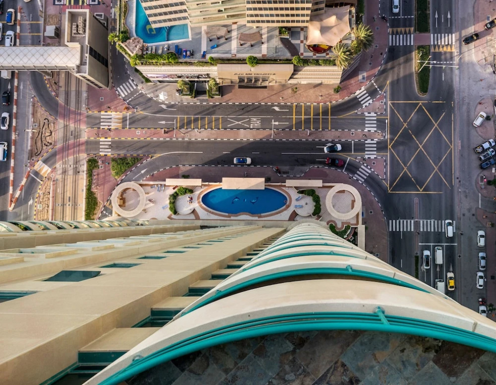 Дубай: Marina Crown Tower