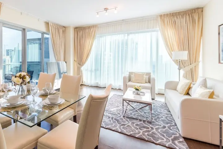 Дубай: 2 BR in Shemara by Deluxe Holiday Homes