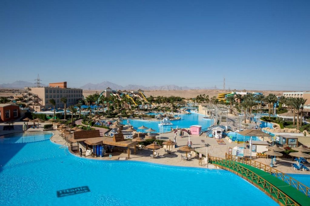 Хургада: Titanic Resort and Aqua Park