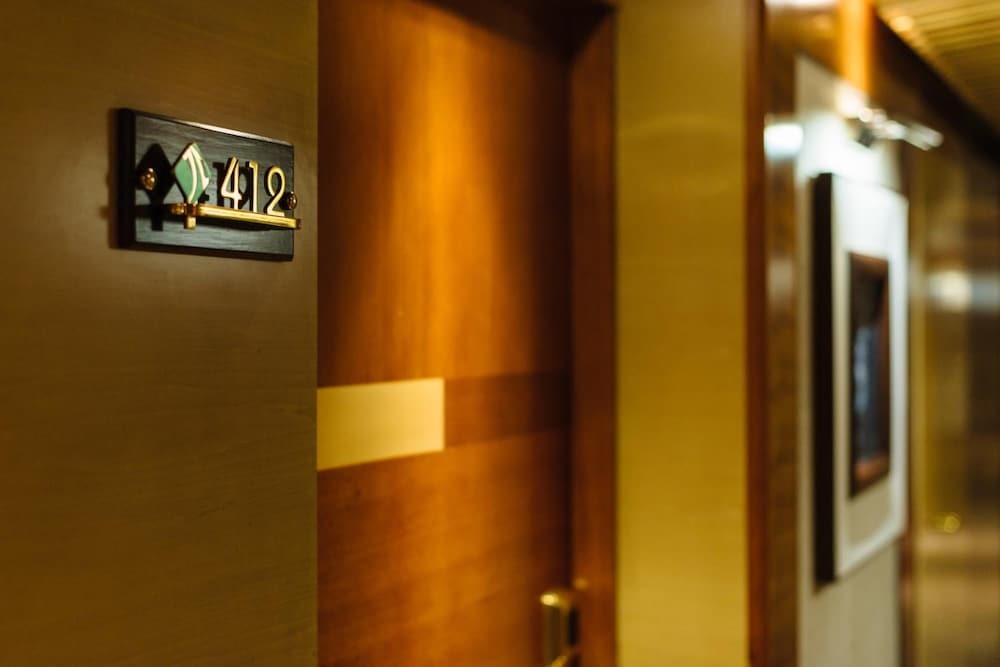 Луксор: MS Esmeralda Nile Cruise from Aswan or Luxor