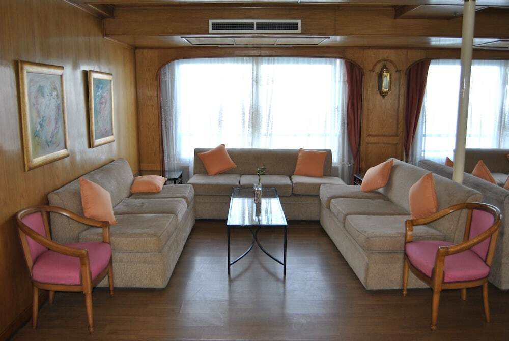 Луксор: Hapi 5 Nile Cruise, 3-4-7 nights from Luxor or Aswan