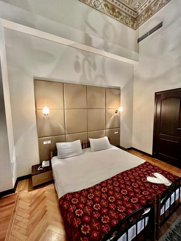 Баку: Garden Inn Nizami