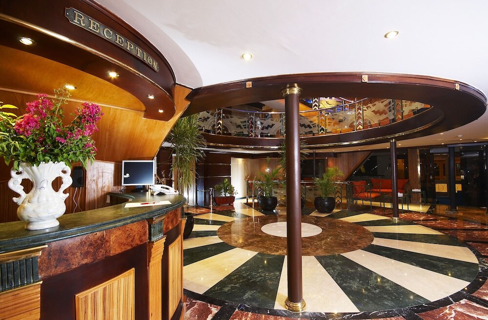 Луксор: Nile Carnival Cruise